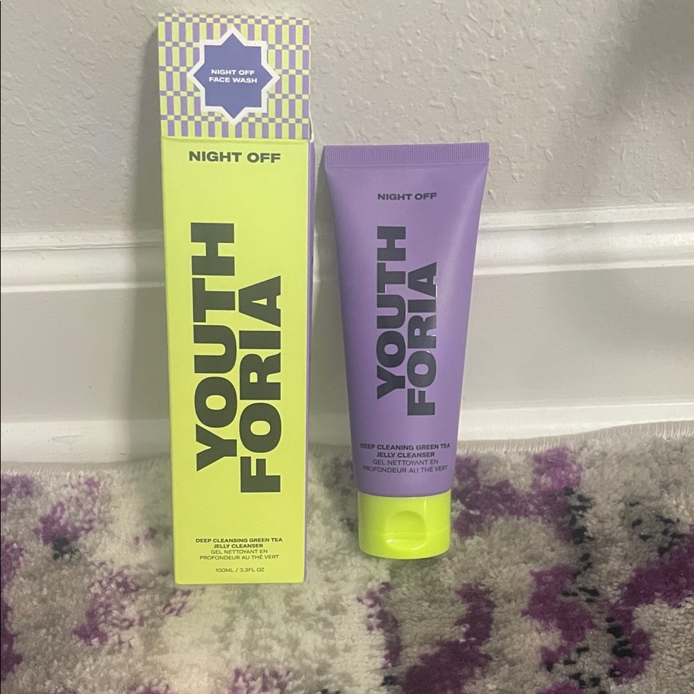 Youthforia Night Off Deep Cleansing Green Tea Face Wash